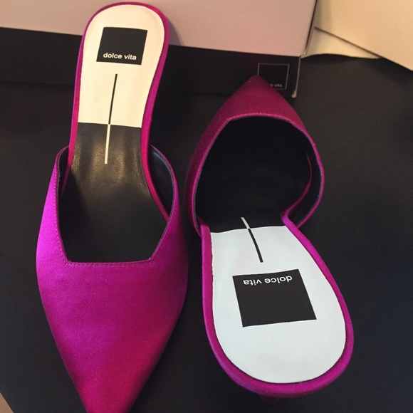 Dolce Vita Women's Rhyme Satin Mule Pumps - Picture 2 of 7